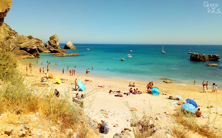 Praia da Ribeira do Cavalo em Sesimbra