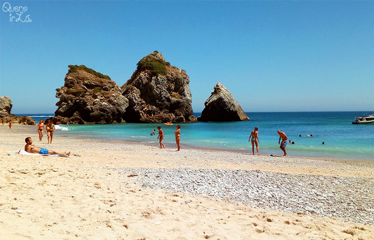 Praia da Ribeira do Cavalo em Setúbal, Portugal