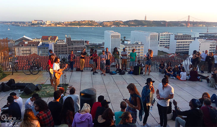 Onde ver o pôr do sol em Lisboa - Miradouro de Santa Catarina
