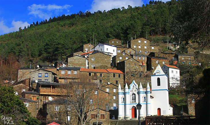 Aldeia de Piódão em Portugal