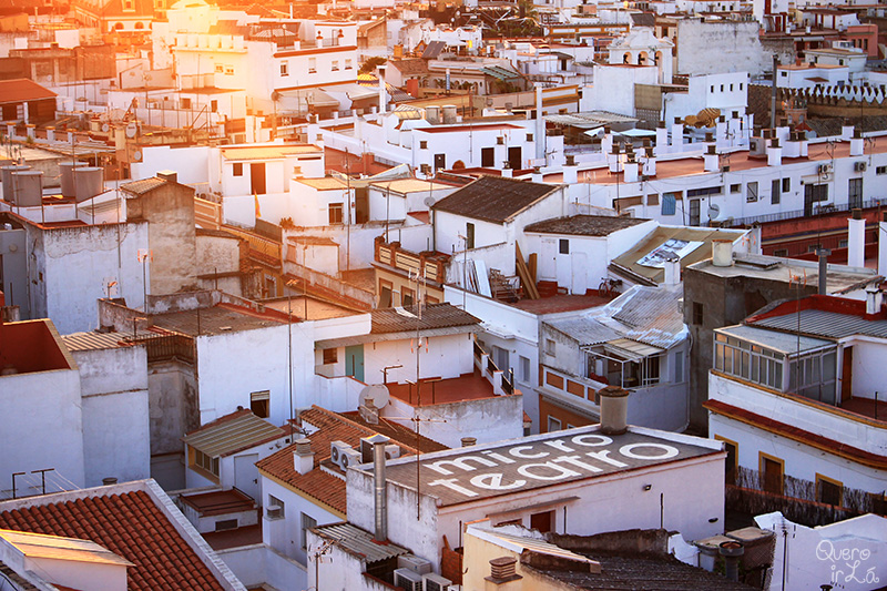 Vista de Sevilha sobre o Metropol Parasol / Las Setas